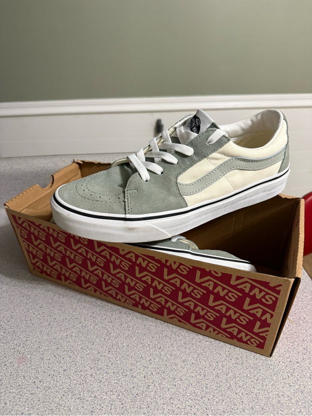 Vans Women’s Low-Top Suede & Canvas Sneaker - Sage Green/Off-White M9/W11